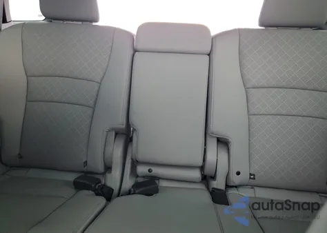 2021 Honda Passport Elite z USA, uszkodzony, nr VIN 5FNYF8H02MB039538